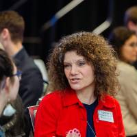 Donor in conversation with a student at Scholarship Dinner 2019
